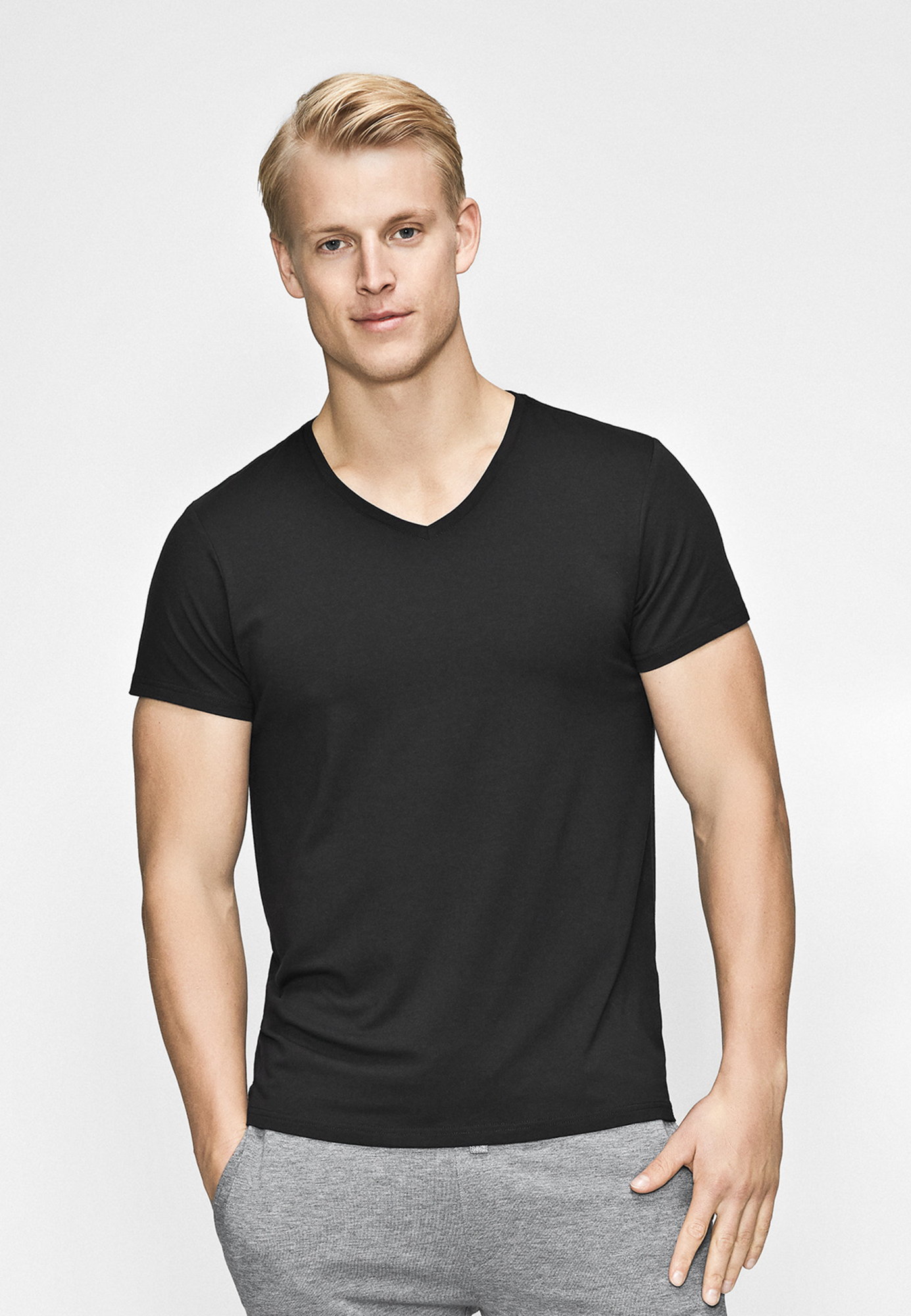 T-shirt v-hals, bambus, sort