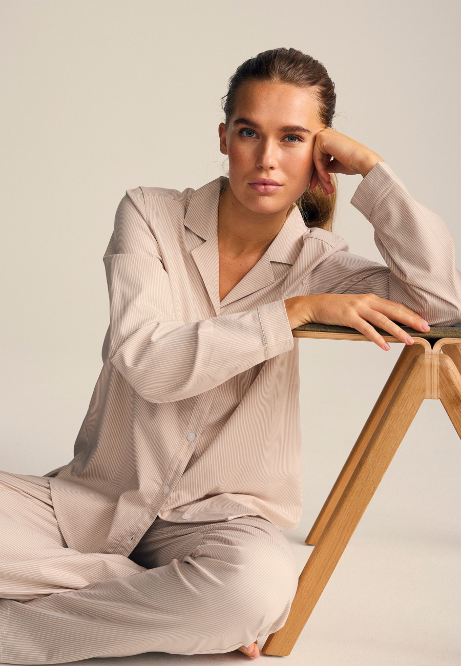 Langærmet natskjorte | Bambusviskose | Sand -JBS of Denmark Women