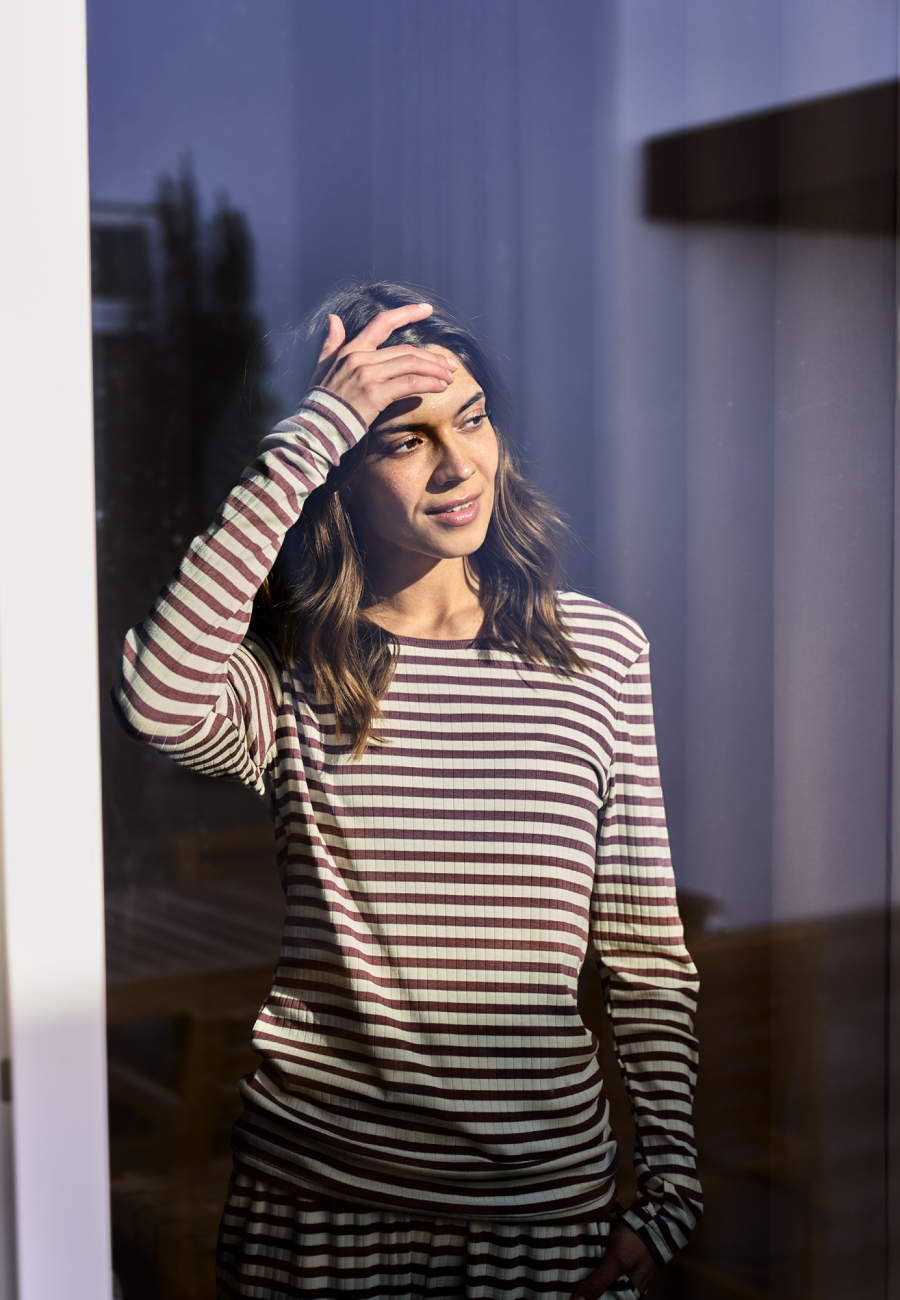 Langærmet T-shirt "rib" | Bambusviskose | Mørk rosastribet -JBS of Denmark Women