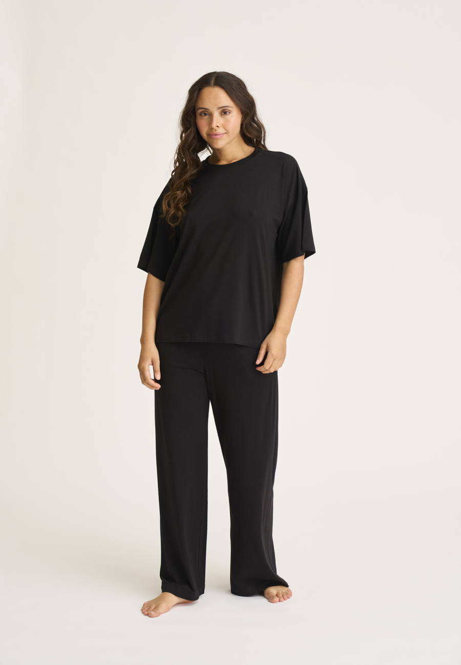 Oversize Tee | Bambusviskose | Sort -JBS of Denmark Women