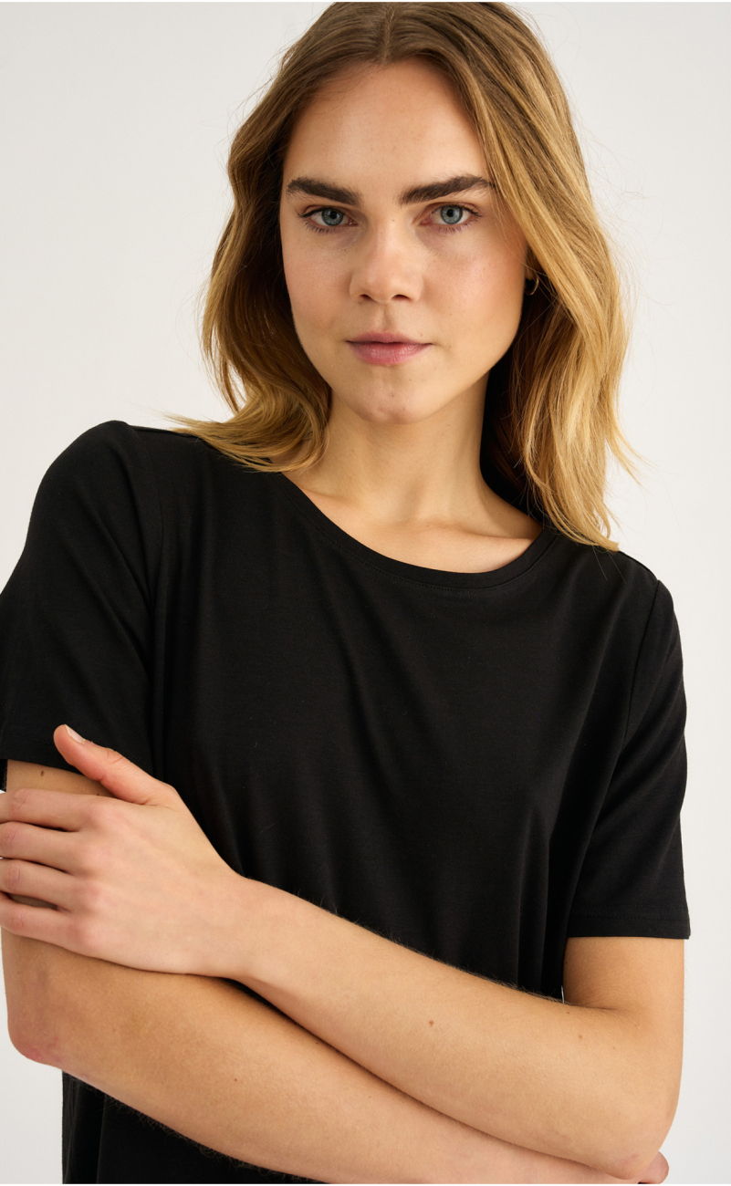 Big shirt |  Bambusviskose | Sort -JBS of Denmark Women