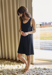 Kjole med brede stropper | Bambusviskose | Sort -JBS of Denmark Women
