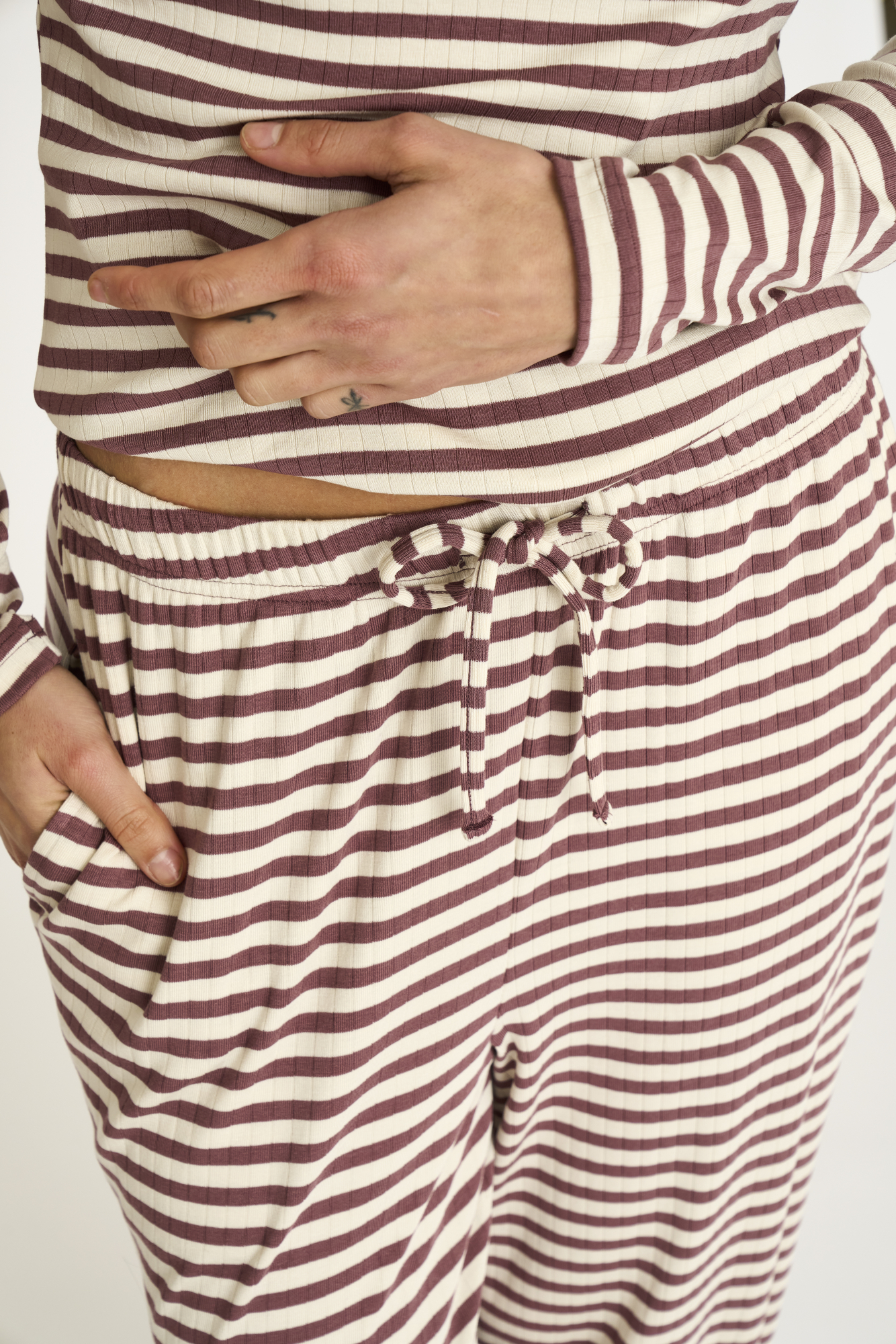Rib bukser m. lige ben, Bambusviskose, Rosa stribet